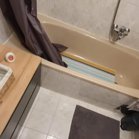 شقة Am Schlossberg